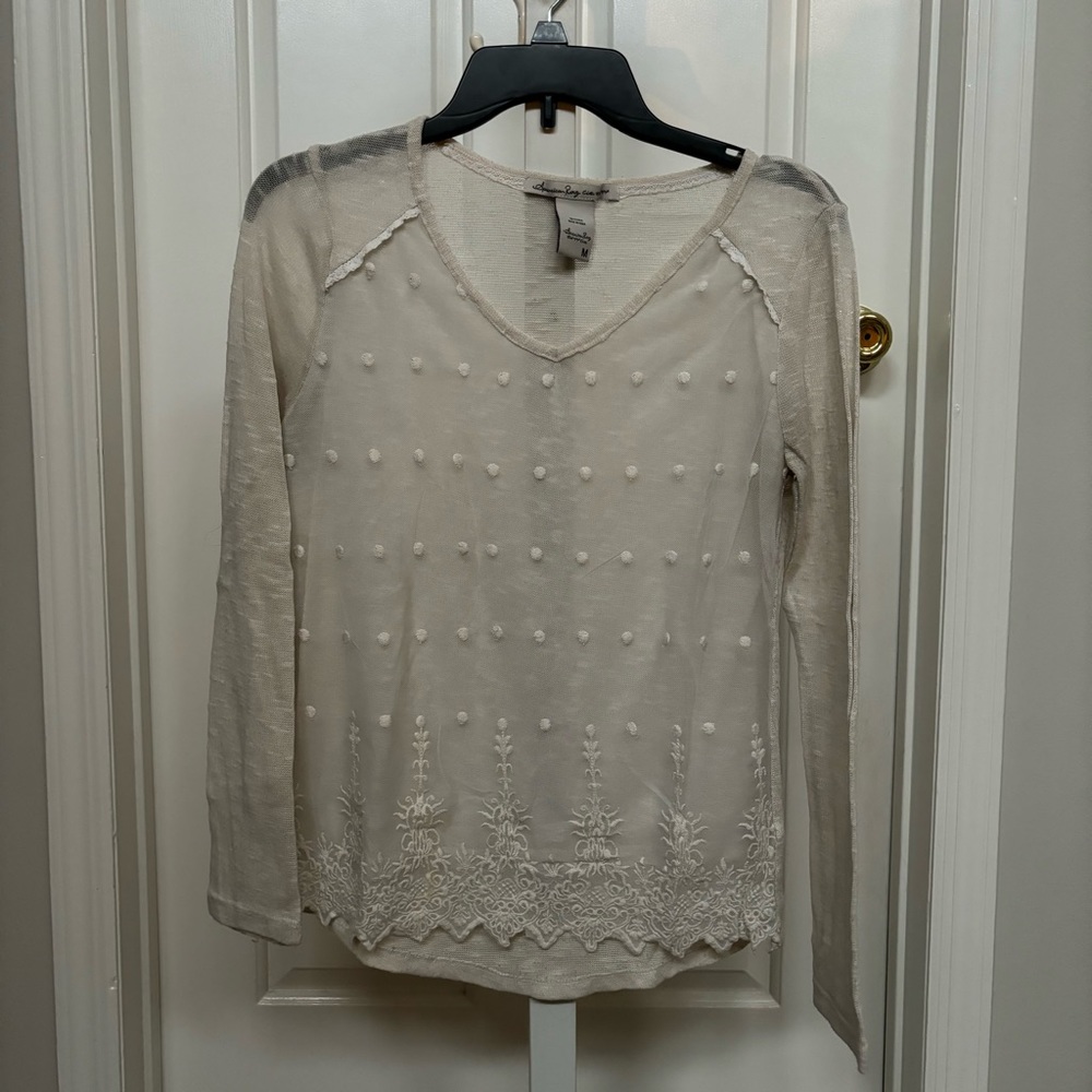 American Rag Size M Off White Long Sleeve